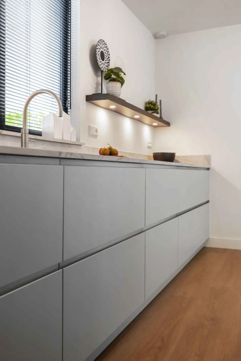 Moderne keuken in Helden | Verkoelen Keukens