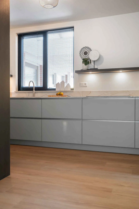 Moderne keuken in Helden | Verkoelen Keukens